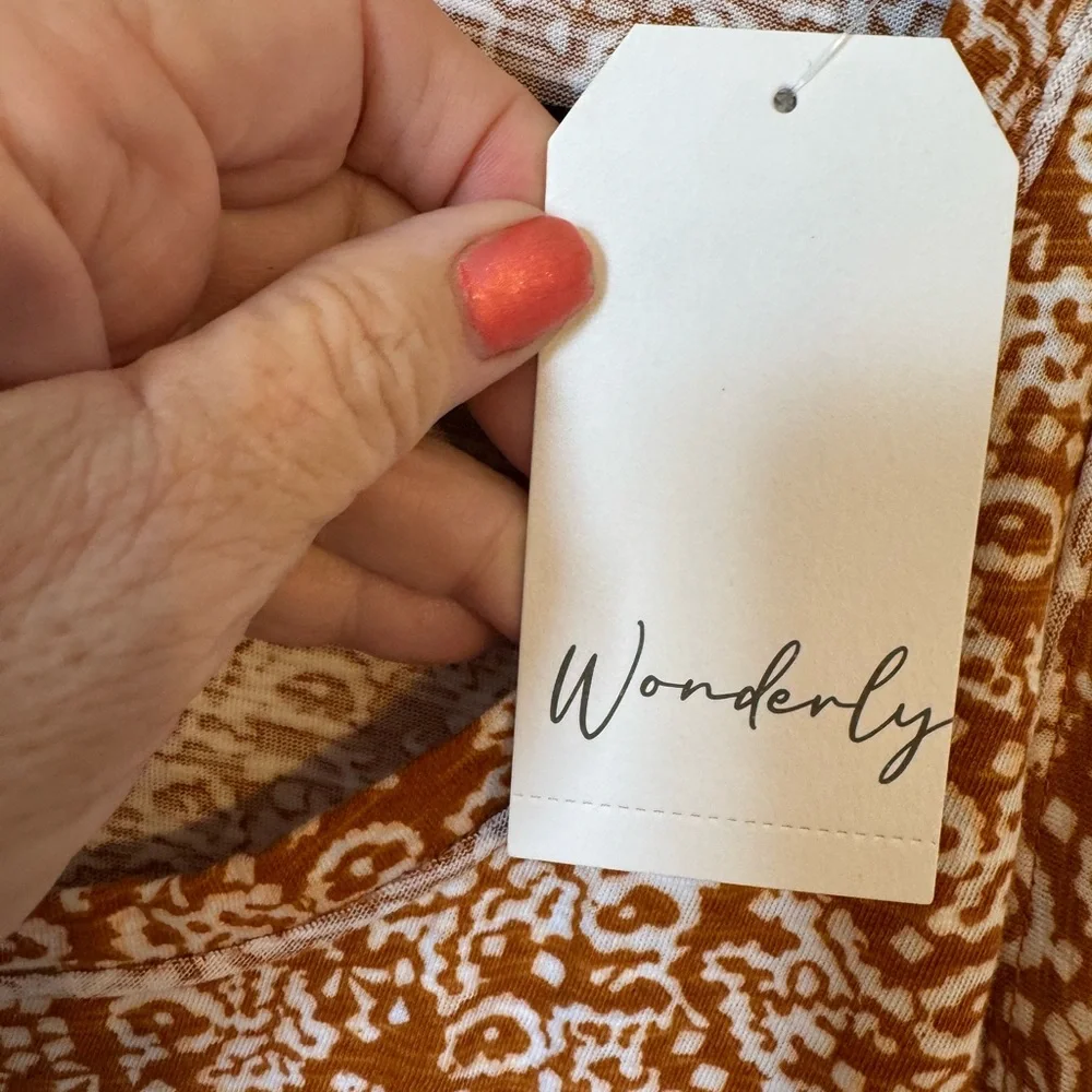 NWT  WONDERLY  SLEEVELESS SUMMER TOP   2X PLUS   #CL-13 - Picture 10 of 11